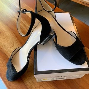 Nine West black low heels